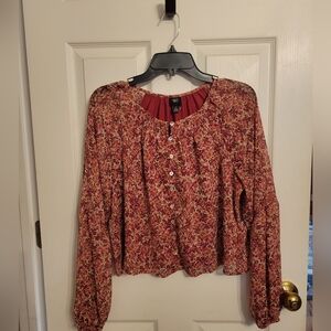 Chic Floral Button-Up Blouse